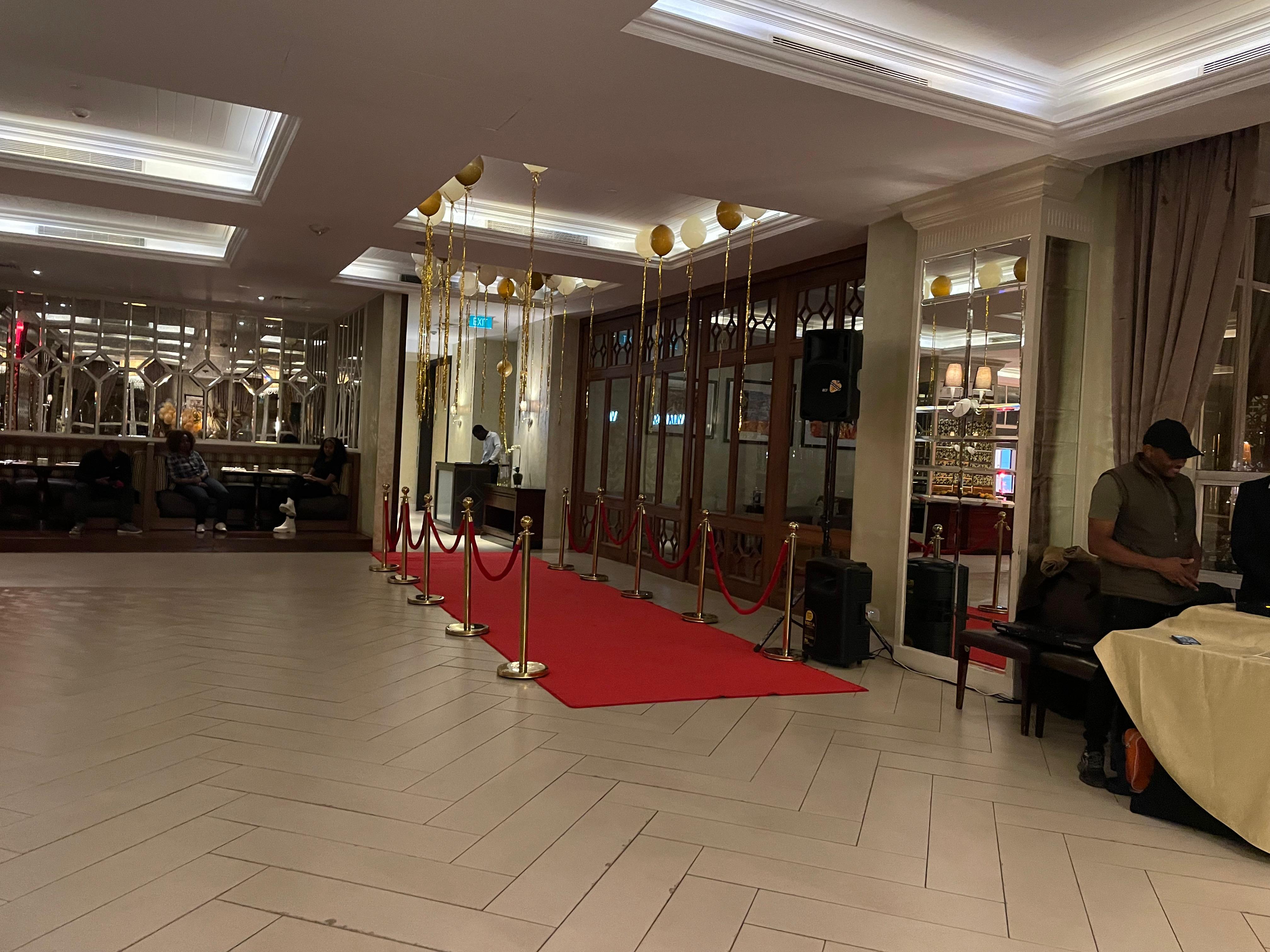 Signature hero frame 12